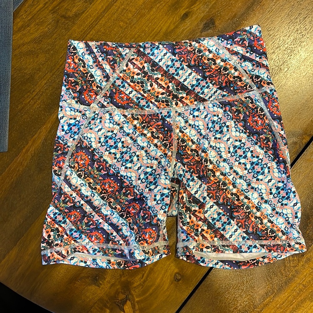 XS Athleta biker shorts - 5 inch in-seam